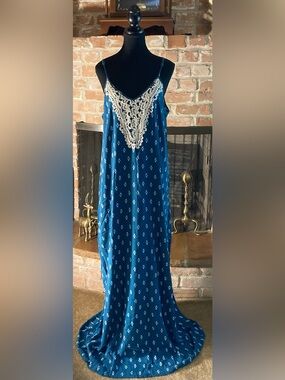 Xhilaration Teal Star Print Maxi Dress